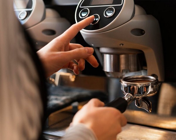 Кавомашина відмовляється варити мелену каву