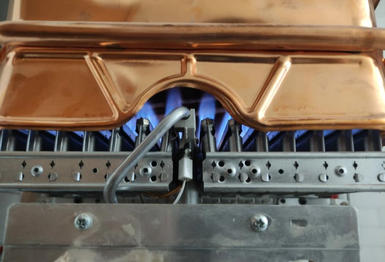 Газова колонка перегрівається | СЦ "БистроМастер" в Одесі - 6 : bystromaster.com.ua Перегрівання газової колонки