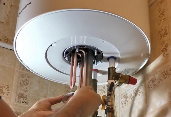 Заміна тену в бойлері Арістон