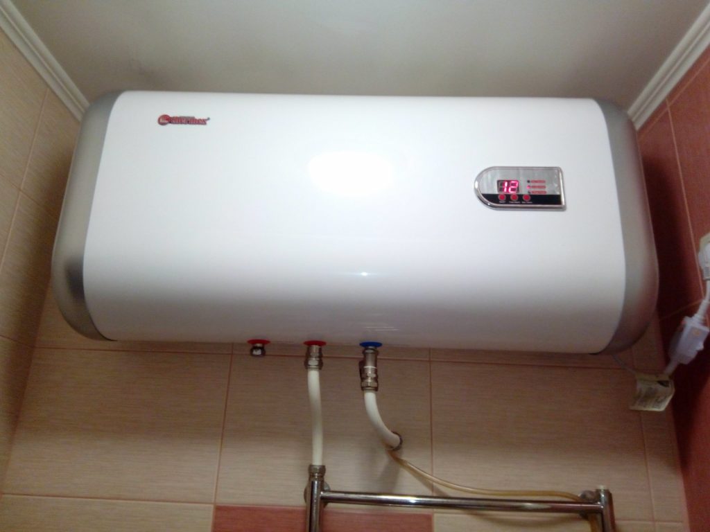 Бойлер з горизонтальним установленням